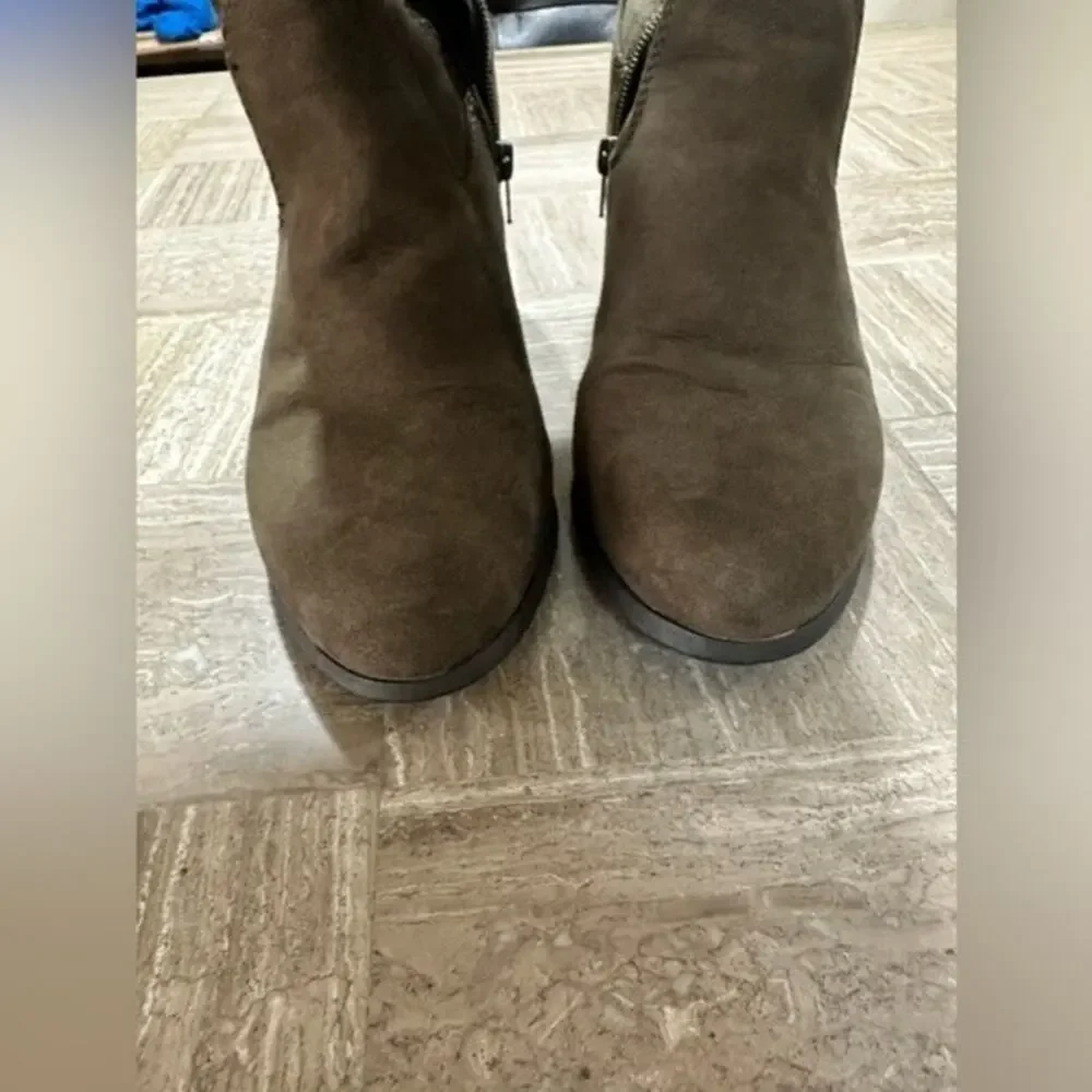 JustFab Alle Over the Knee Suede Boots 👢 in Olive Green Size 8.5